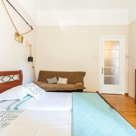 Beautiful Appartment Under Akropolis! Atenas Exterior foto