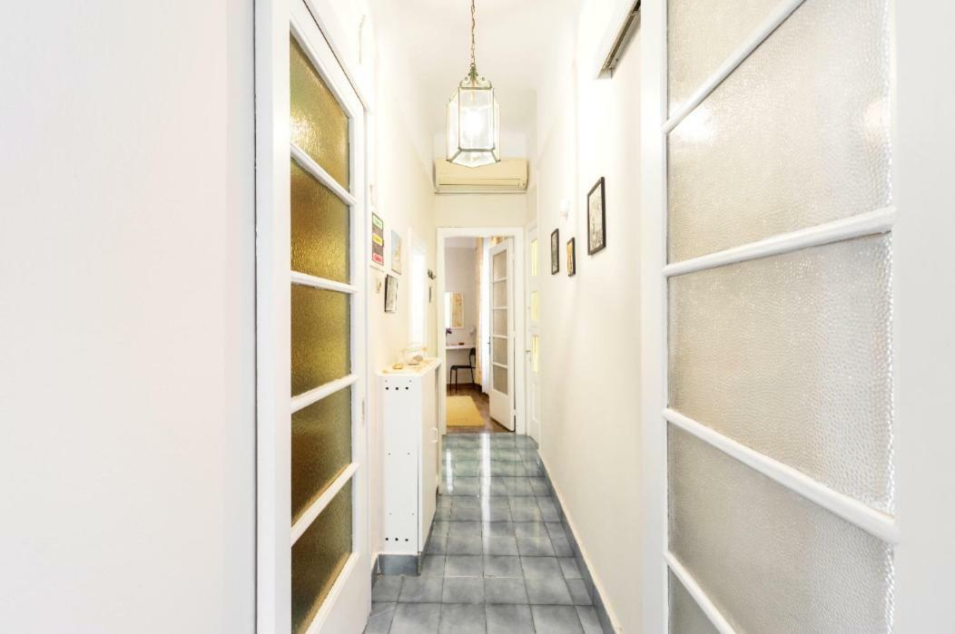 Beautiful Appartment Under Akropolis! Atenas Exterior foto
